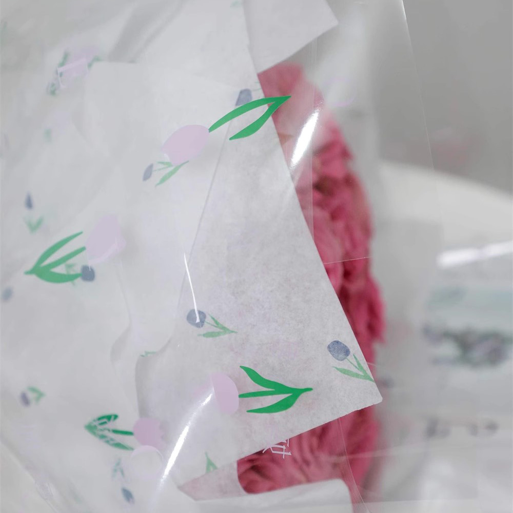 Gruby papier do pakowania bukietów z artystycznymi słowami