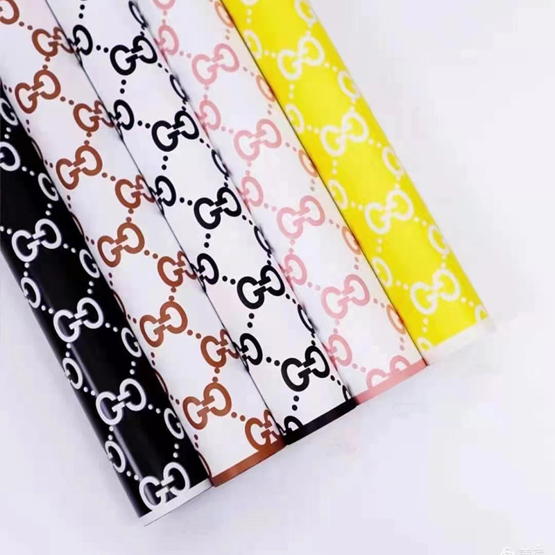 Modny papier do pakowania w kwiaty G